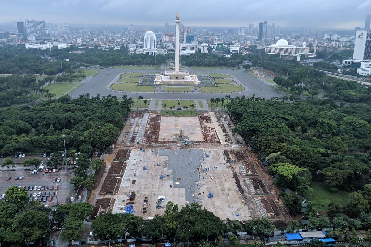 Kondisi kawasan Monumen Nasional setelah penebangan 205 pohon untuk revitalisasi, Kamis (23/1/2020).
