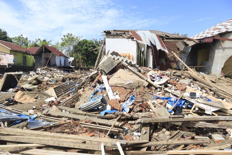 Kerusakan rumah akibat banjir di Desa Bungkah, Kecamatan Muara Batu, Kabupaten Aceh Utara, Jumat (19/12/2025)