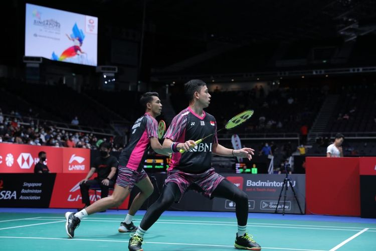 Pasangan ganda putra Fajar Alfian/Muhammad Rian saat beraksi pada Singapore Open 2022 yang berlangsung dari 12-17 Juli 2022.