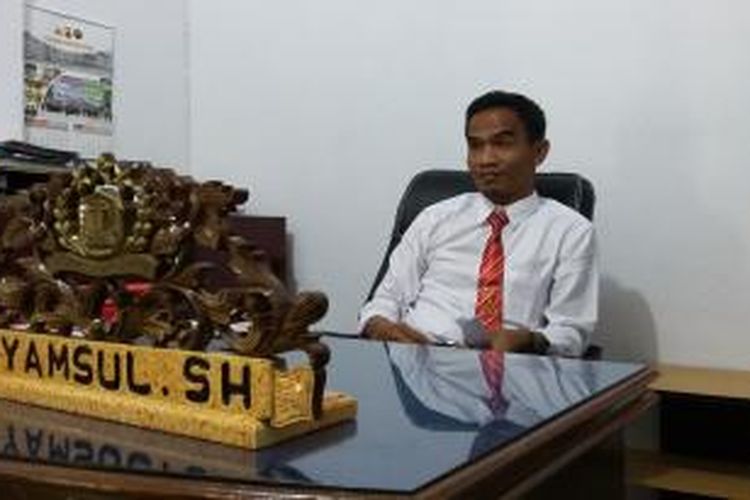 Kasat Reskrim Polres Bireuen, AKP Syamsul SH, memberikan keterangan persnya terkait kasus pembunuhan ibunkandung di Kecamatan Kuala, Kabupaten Bireuen, Aceh. DESI