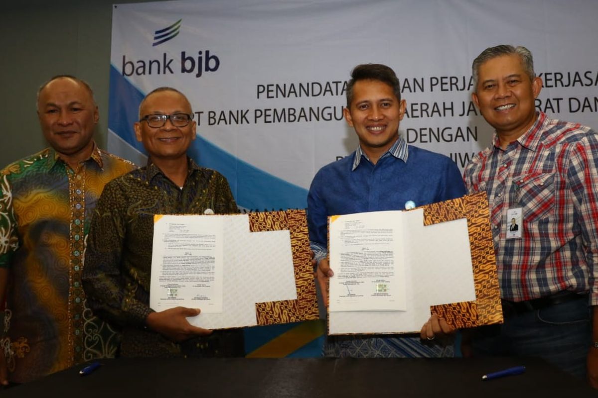 Penandatanganan kerja sama antara Bank BJB dengan PT Taspen di Bandung, akhir pekan lalu.