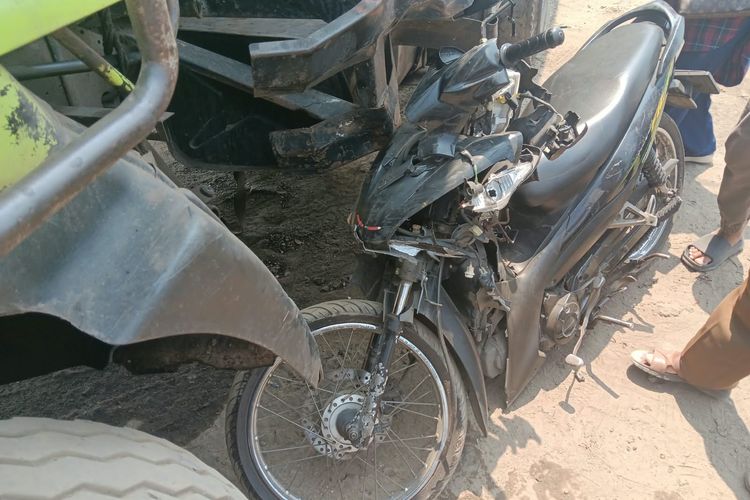 Pengendara Motor Tewas Usai Tabrak Dump Truck di Rorotan Jakut
