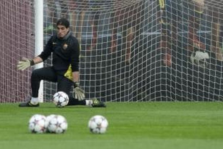 Kiper Barcelona, Jose Pinto.