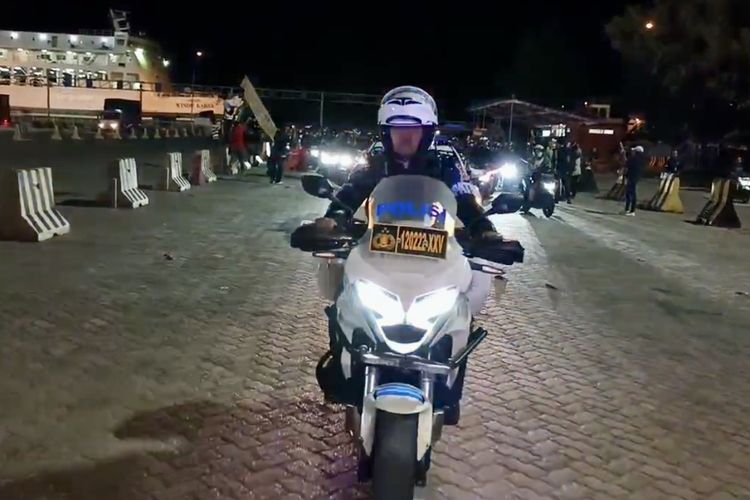 Pengawalan Kendaraan Oleh Polisi: Layanan Gratis Untuk Masyarakat