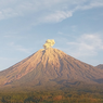 Gunung Semeru Meletus 4 Kali Minggu Pagi, Semburkan Kolom Abu 800 Meter
