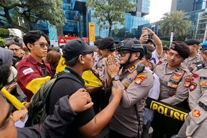 Massa Mahasiswa Kembali Diadang Polisi Saat Long March Demo ke Bundaran HI