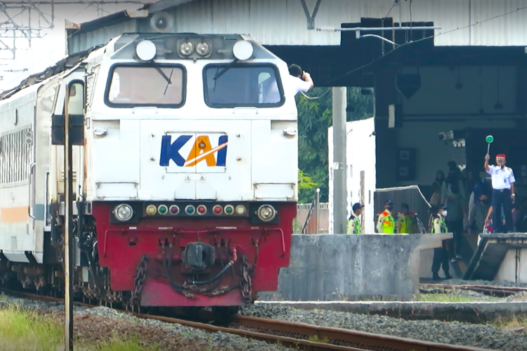 PT KAI menambah 34 perjalanan kereta api periode Nataru 2023/2024, dengan total 311.856 tempat duduk.