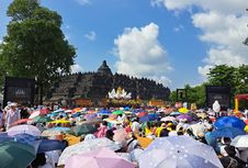 Rangkaian Acara Perayaan Tri Suci Waisak 2024 di Candi Borobudur