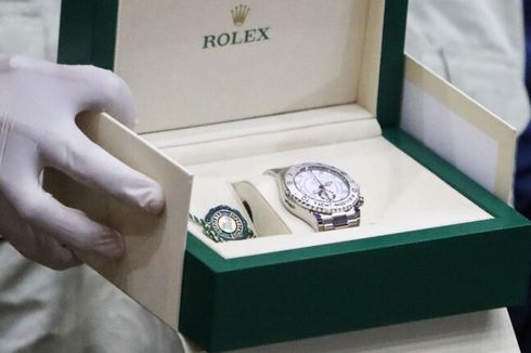 [FOTO] Barang Mewah yang Disita KPK dari OTT Edhy Prabowo: Rolex, Koper LV, hingga Road Bike