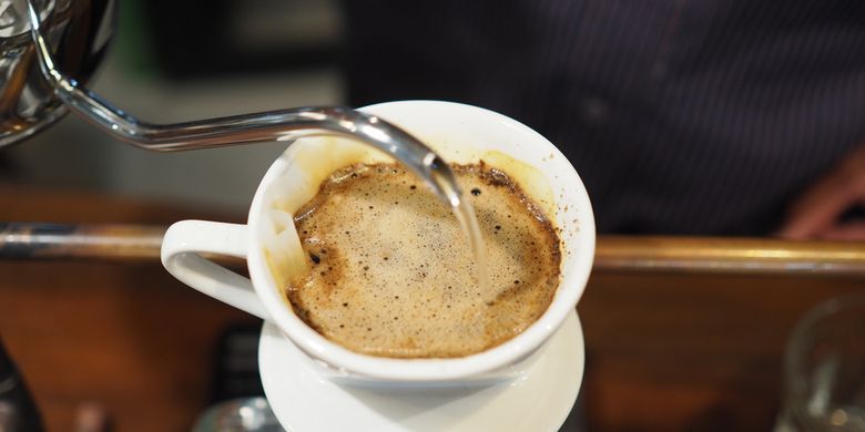Berapa Suhu Air Ideal Untuk Menyeduh Kopi Tubruk Halaman All Kompas Com
