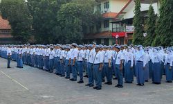 SPMB Jatim 2025 Lancar, Beasiswa di Sekolah Swasta Bantu Pendidikan Merata