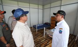 Kasatgas Tito Karnavian Tinjau Huntara di Pidie Jaya, Pastikan Layak Huni