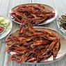 Menikmati Ikan Betutu dan Lobster Air Tawar Bakar di Rawa Pening Semarang