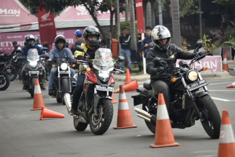 Pelatihan Safety Riding Wahana