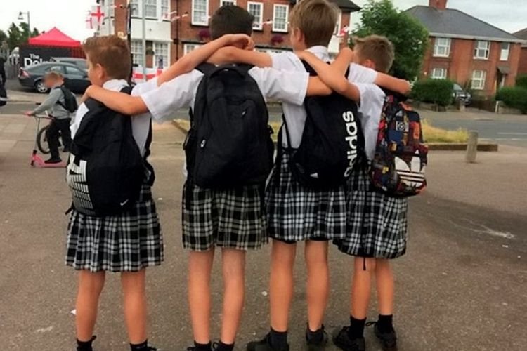 Para siswa di sekolah asrama ternama di Inggris akan dibebaskan memilih seragam yang ingin dikenakan, termasuk rok.