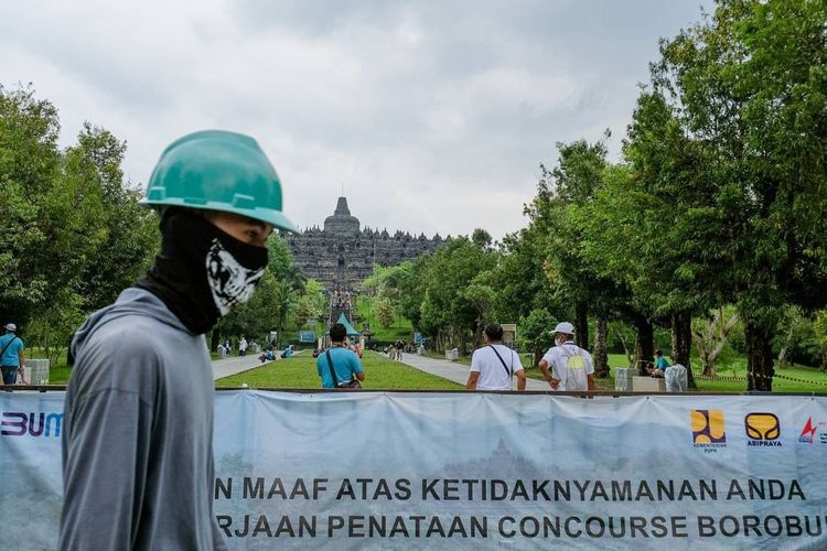Ilustrasi pembangunan concourse Borobudur di Candi Borobudur, Kabupaten Magelang, Jawa Tengah.