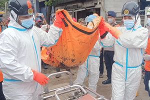 Satu Lagi Jasad Korban Longsor Sampah Bantargebang Ditemukan, Diduga Sopir Truk