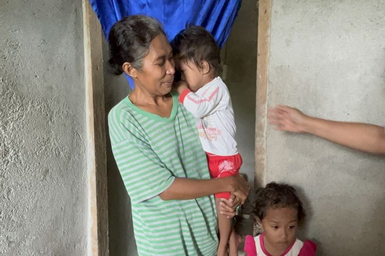 Stunting, Bayang-bayang Lapar di Dua Wajah Negeri