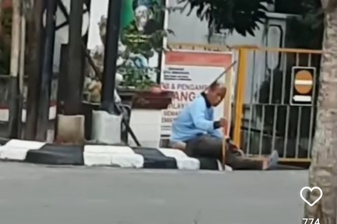 Video ODGJ Minta Rokok dan Ambil Handphone Milik Warga di Jalan Hanoman Semarang Viral