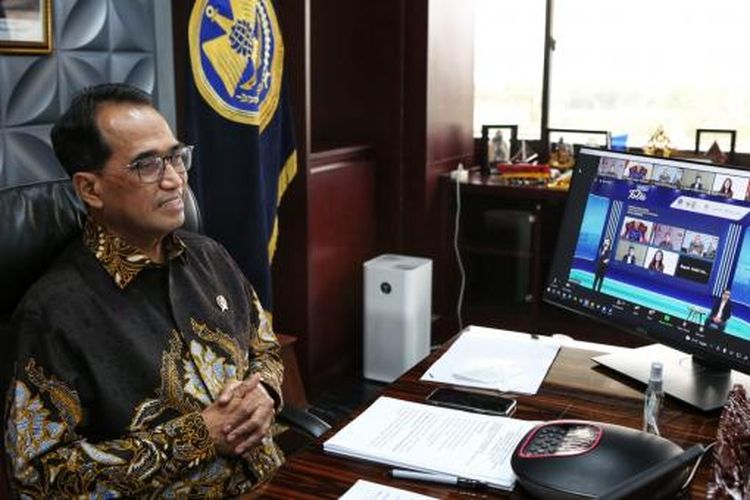 Kemenhub Terus berupaya Tekan Biaya Logistik Nasional