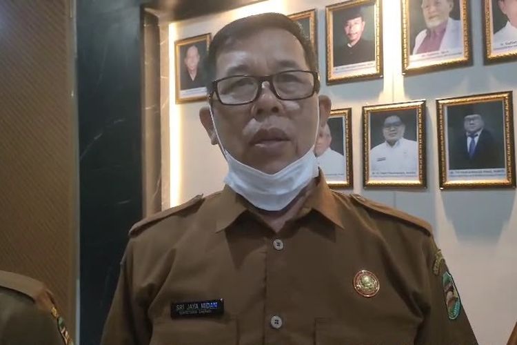 Abu Gunung Anak Krakatau Berdampak ke Purwakarta, Kualitas Udara Dicek hingga Fasilitas Umum Disemprot