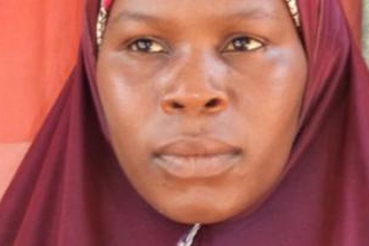 Hafsat Bako, seorang yang dicurigai militer Nigeria sebagai anggota divisi perempuan Boko Haram.
