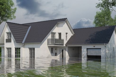 5 Langkah Aman Membersihkan Rumah Pasca Banjir