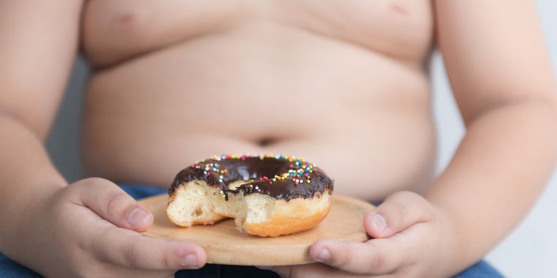 さまざまな病気を予防し、子供の頃から肥満を避けなければなりません