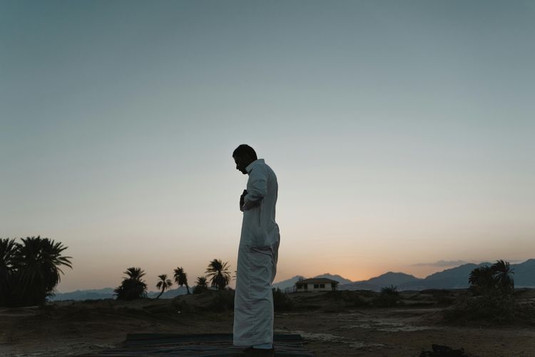 Ilustrasi sholat syuruq