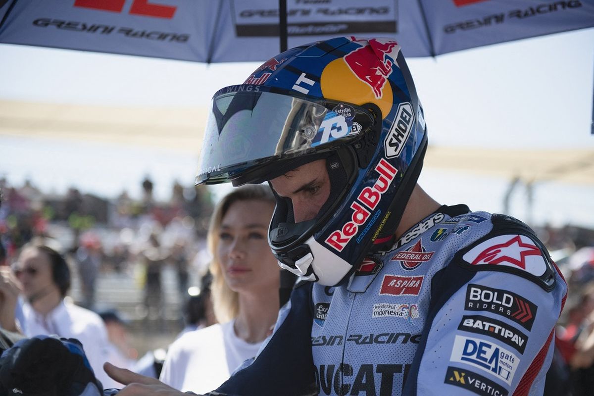 Pebalap Gresini Racing Alex Marquez bersiap menjelang Sprint Race MotoGP Amerika 2023 di Circuit of The Americas (COTA), Austin, Amerika Serikat, pada Minggu (16/4/2023) malam WIB.