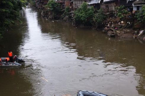 Sepeda Motor Terjun ke Sungai di Pekalongan, 2 Orang Tewas