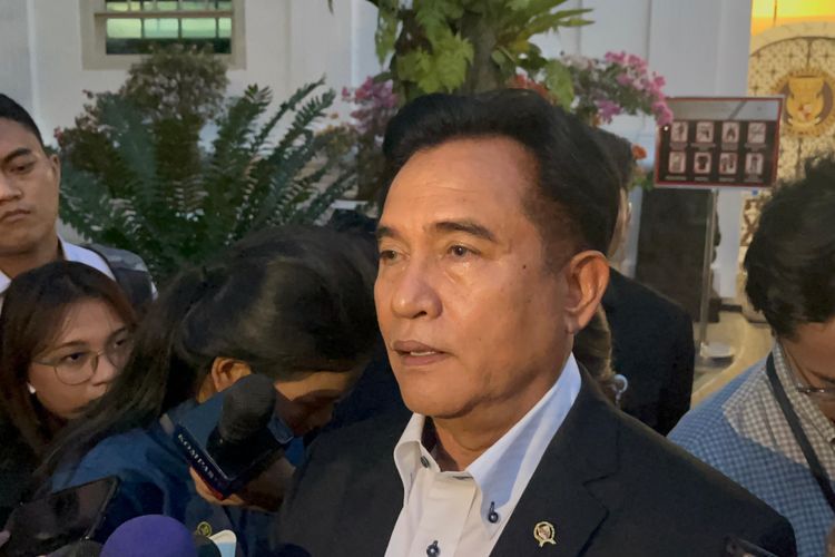 Menko Yusril Minta Advokat Bantu Tangani Kasus Hukum Pedemo yang Ditahan