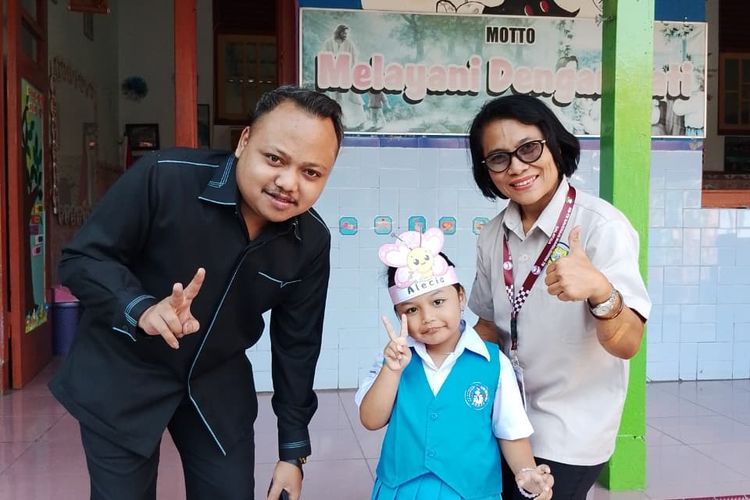 Cerita Ayah di Salatiga Siapkan Hari Pertama Sekolah Anak, Mengaku Gugup dan Panik
