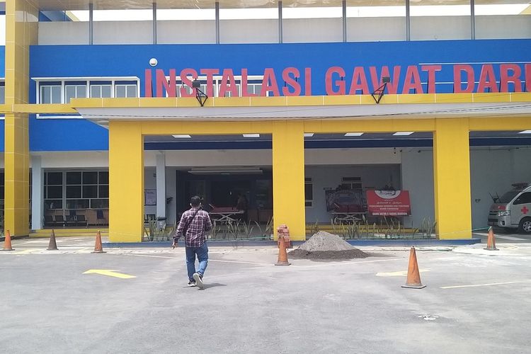 DITUTUP-Pelayanan IGD terpadu di RSUD Caruban Kabupaten Madiun, Jawa Timur ditutup sementara setelah tujuh nakes dinyatakan positif covid-19