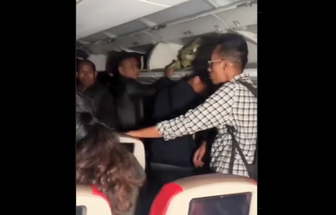 Batik Air diduga mengalami gangguan berap AC dan listrik mati.