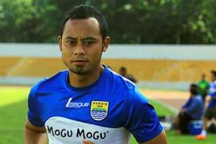 Kapten Persib Bandung Atep Rizal.