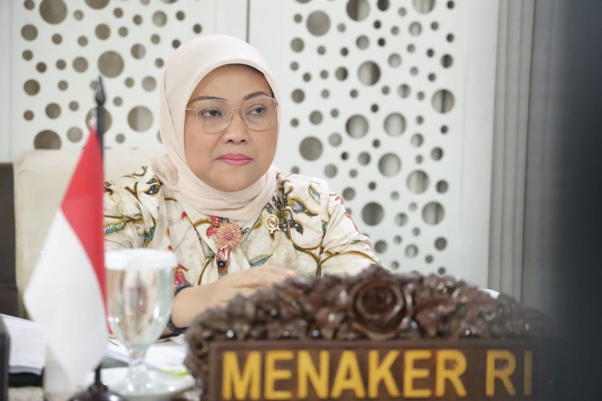 Menteri Ketenagakerjaan Ida Fauziyah melakukan webinar virtual dengan 34 Pemimpin Redaksi media, Jakarta, Selasa (13/10/2020).