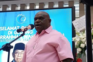 Soeharto Diberi Gelar Pahlawan, Pigai: Saya Menteri HAM, No Comment!