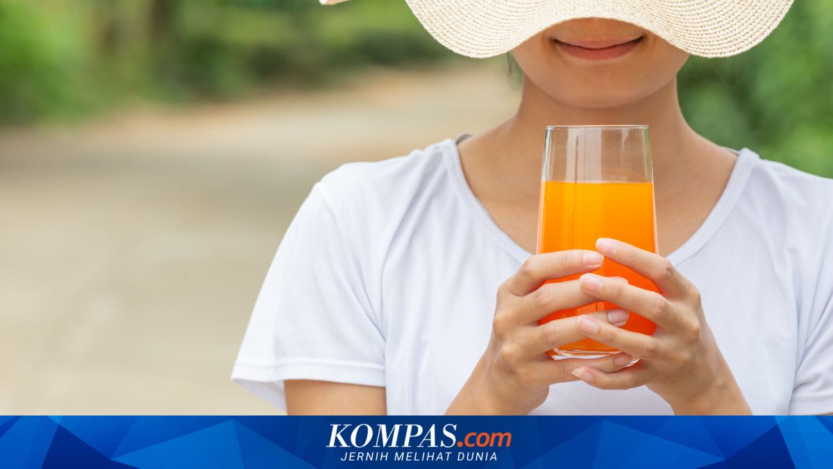 5 Jus Buah Kaya Serat yang Bantu Menurunkan Kolesterol