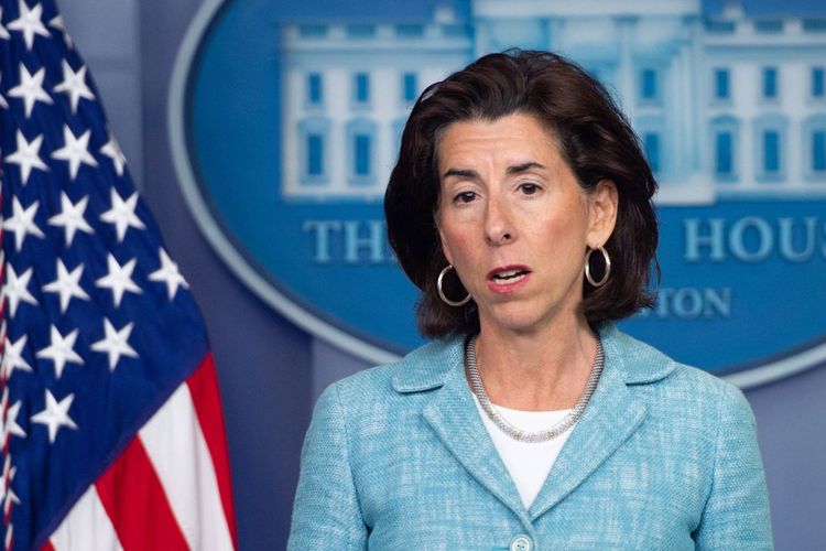 Menteri Perdagangan AS Gina Raimondo