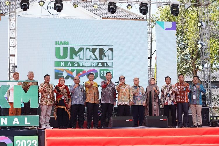 PNM membawa empat nasabah unggulannya untuk mengikuti ajang UMKM Nasional Expo 2023 di Lapangan Pamedan Mangkunegaran, Kota Surakarta, Jawa Tengah. 