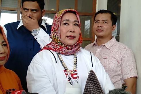 Buka Handphone Tanpa Izin, Jenny Rachman Dilaporkan Suami Sendiri ke Polisi