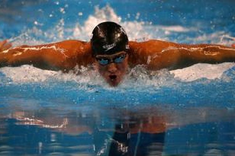 Perenang Amerika Serikat, Ryan Lochte, turun di kelas 200 meter gaya ganti perseorangan pada FINA World Swimming Championships (25 meter) ke-12 di Doha, Qatar, Jumat (5/12/2014).
