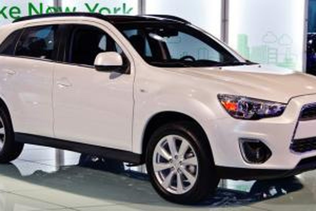 Mitsubishi Outlander Sport model 2013