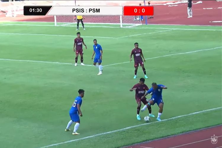 Laga uji coba PSIS Semarang vs PSM Makassar yang dihelat di Stadion Jatidiri, Semarang pada Sabtu, (28/5/2022).