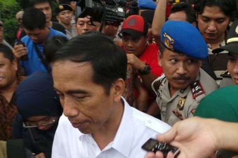 Tuntut Jokowi Revisi UMP, Buruh 