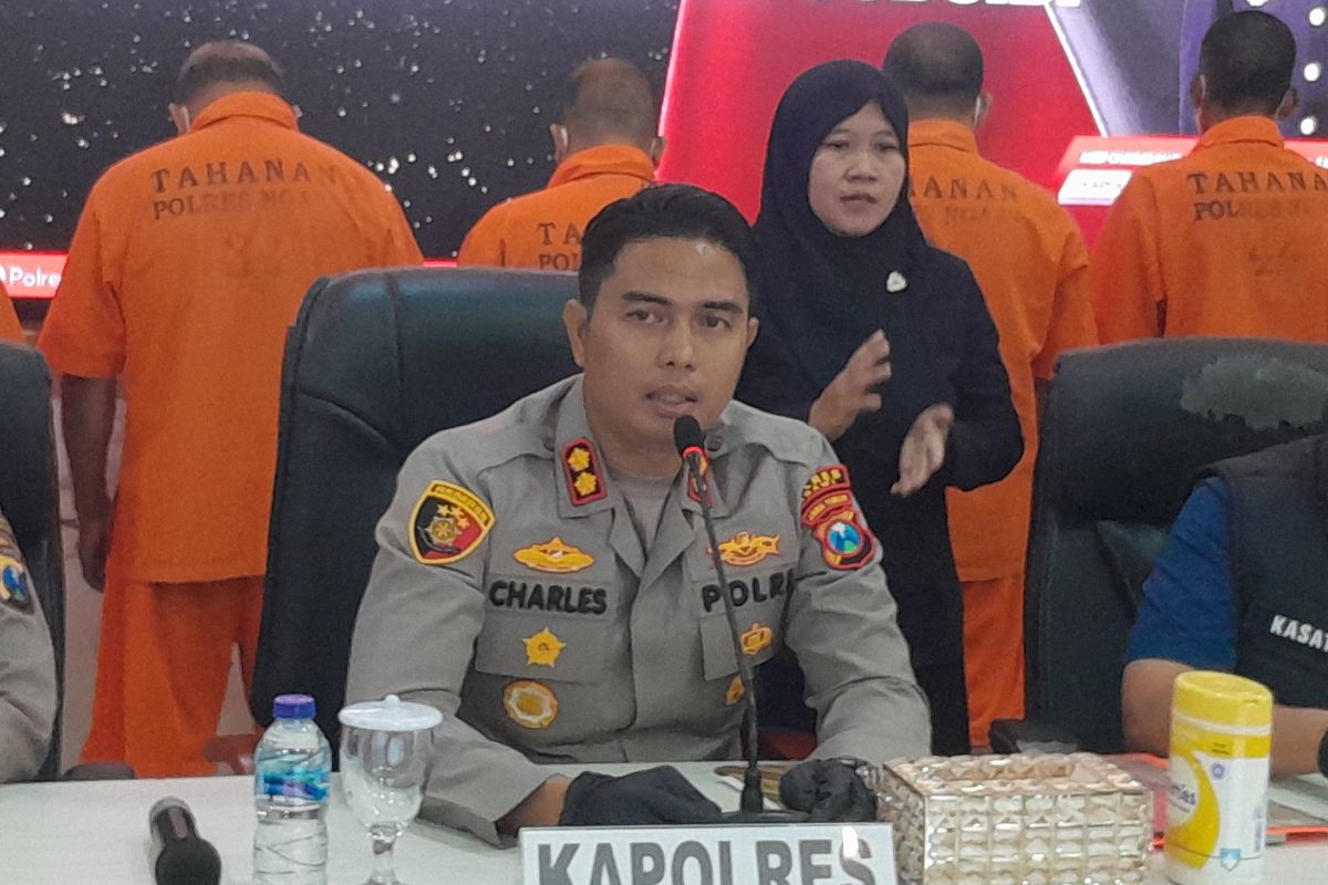 Kapolres Ngawi AKBP Charles Pandapotan Tampubolon