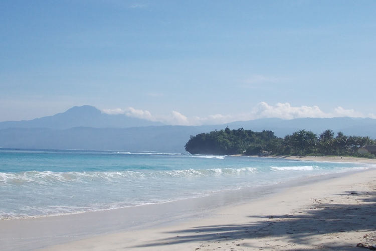 Pantai Labuhan Jukung, Kabupaten Pesisir Barat, Lampung