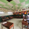 Di Madrasah Fakfak, Buku dan Listrik Terbatas, Ada Kelas Tanpa Papan Tulis