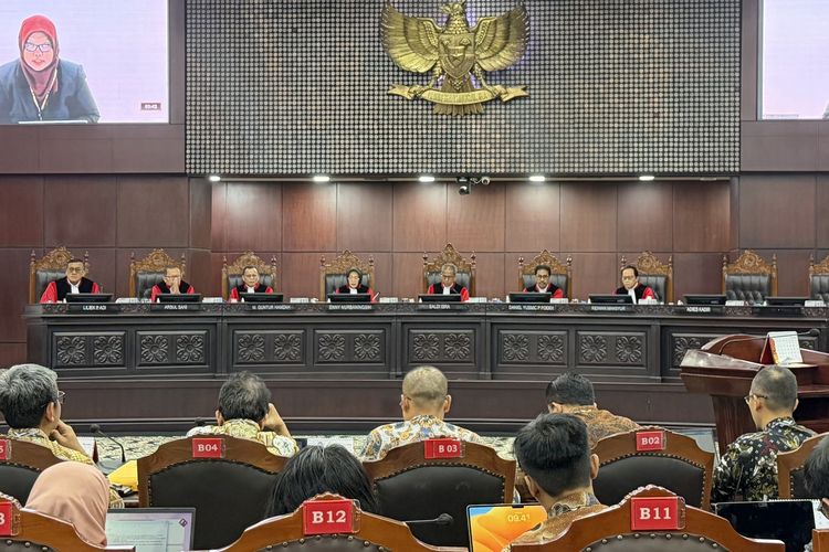 Gugatan Ijazah Gibran Tak Dapat Diterima MK, Ini 8 Tuntutan Pemohon